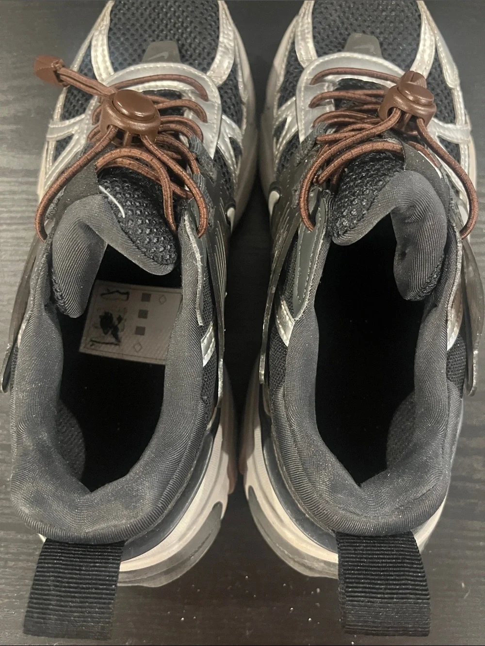 Nike Wmns V2K Run 'Black Metallic Silver' - Picture 5 of 8